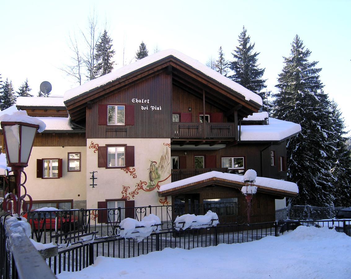 Madonna Chalet Dei Piniアパートホテル エクステリア 写真