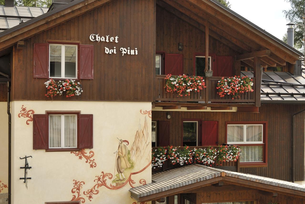 Madonna Chalet Dei Piniアパートホテル エクステリア 写真