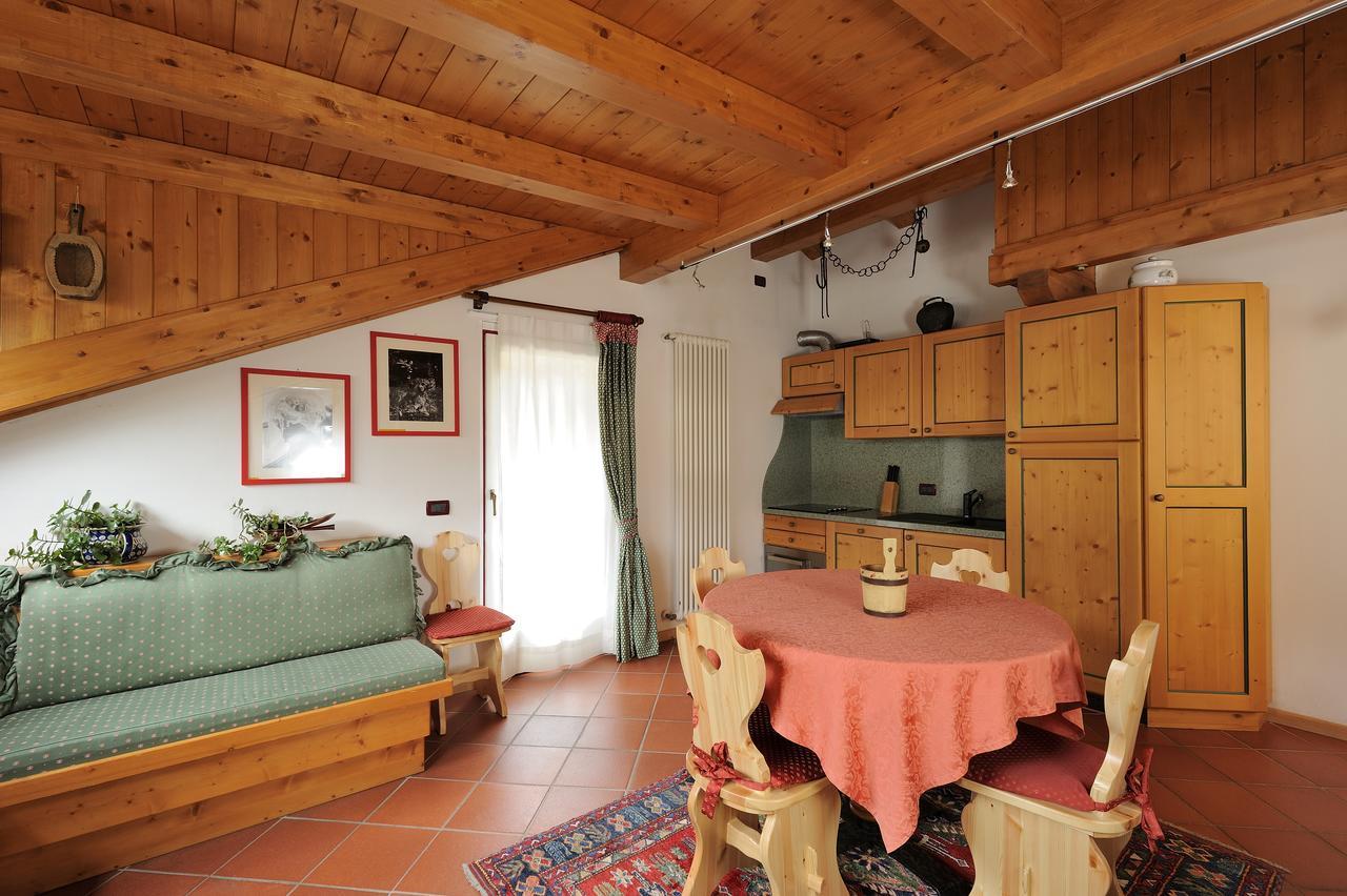 Madonna Chalet Dei Piniアパートホテル エクステリア 写真